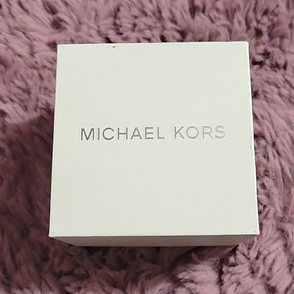 Michael Kors Lexington Rose Gold-Tone Watch - Picture 6 of 8